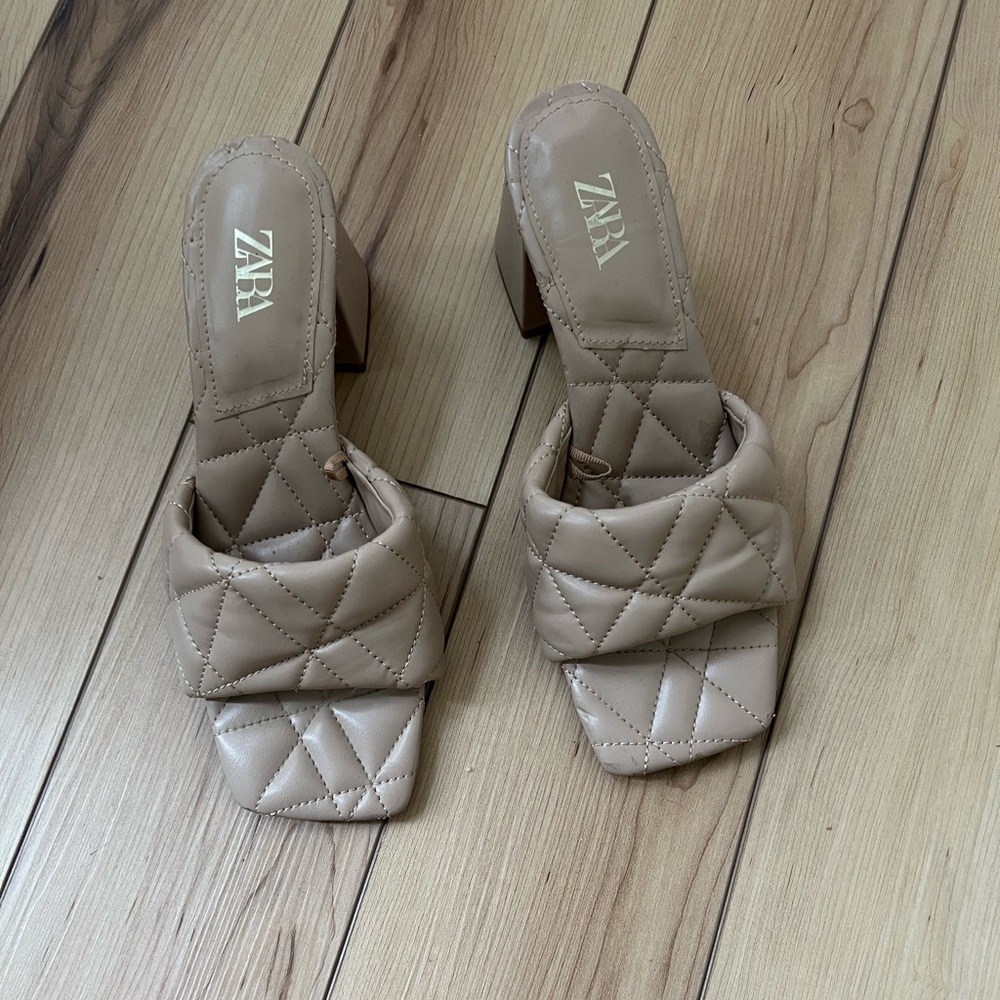 Zara Quilted Tan Sandals